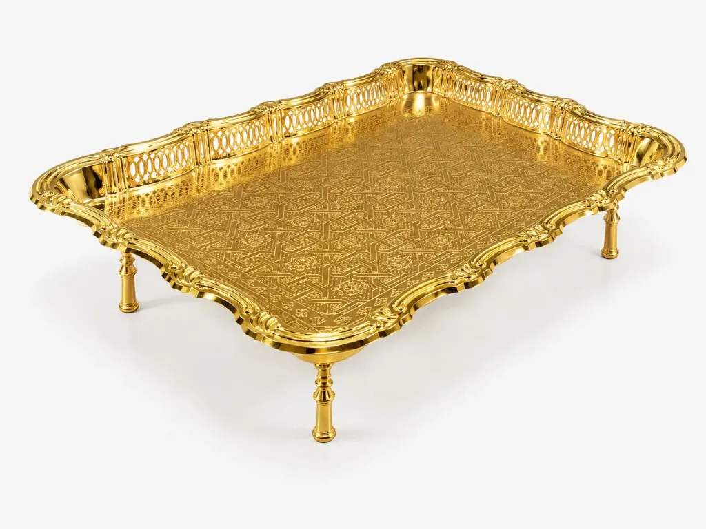 SQUARE TRAY GOLD ON FEET 55*40 CM